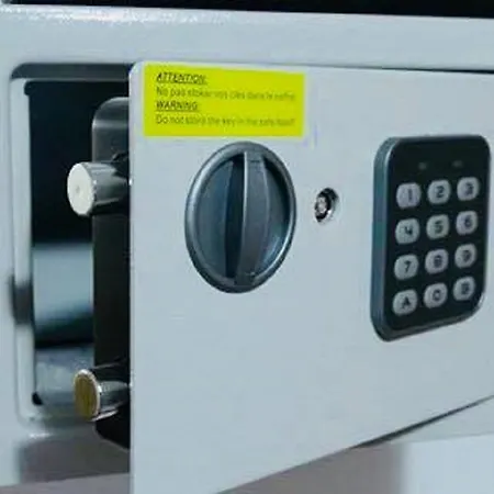 Affittacamere H Juan 2*