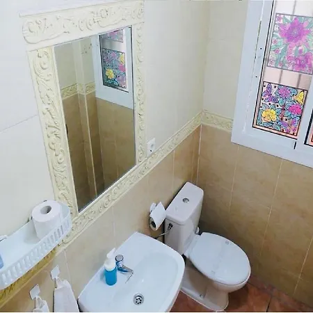 Affittacamere H Juan 2*